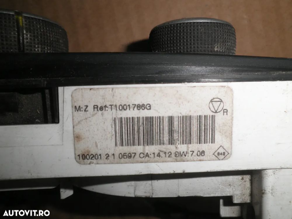 Panou Comenzi AC Renault Megane 3 T1001786G - 3