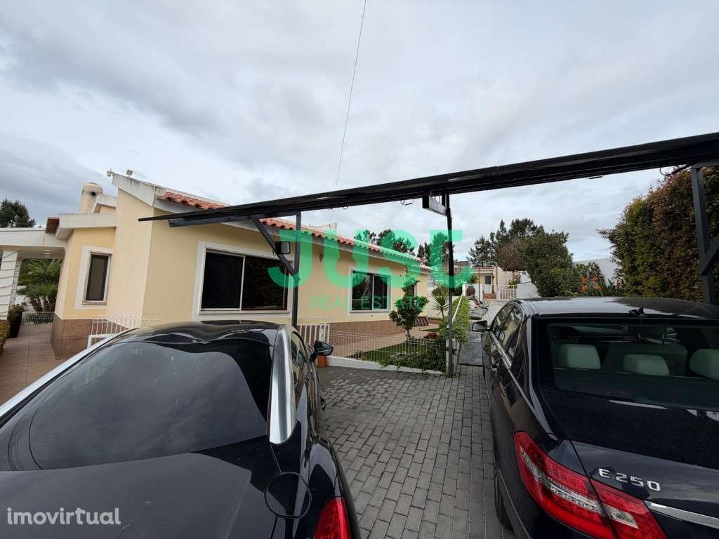 Moradia T3 de luxo em Vila Alegre(Fernão Ferro) - Grande imagem: 4/39