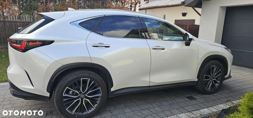 Lexus NX 350h Omotenashi AWD - 4