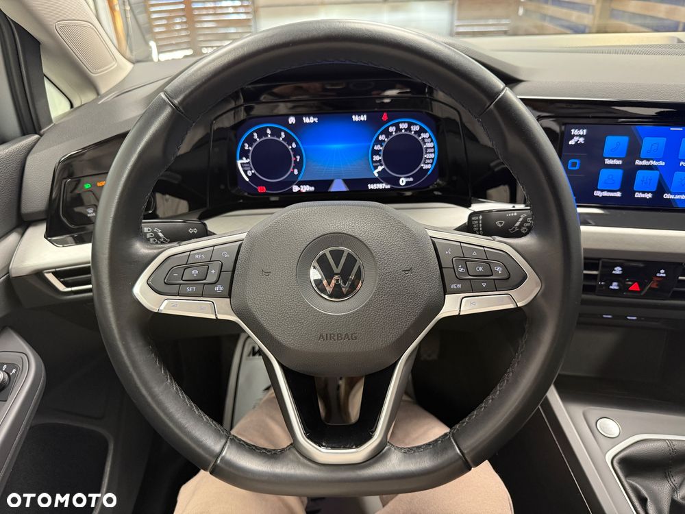 Volkswagen Golf - 12