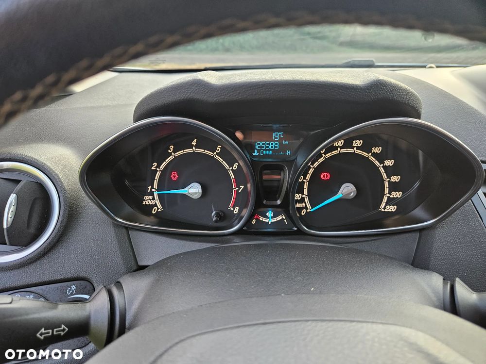 Ford Fiesta 1.0 EcoBoost S&S TITANIUM - 9