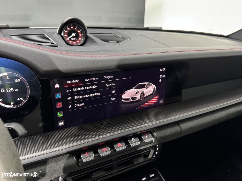 Porsche 911 (992) Carrera 4 GTS PDK - 11