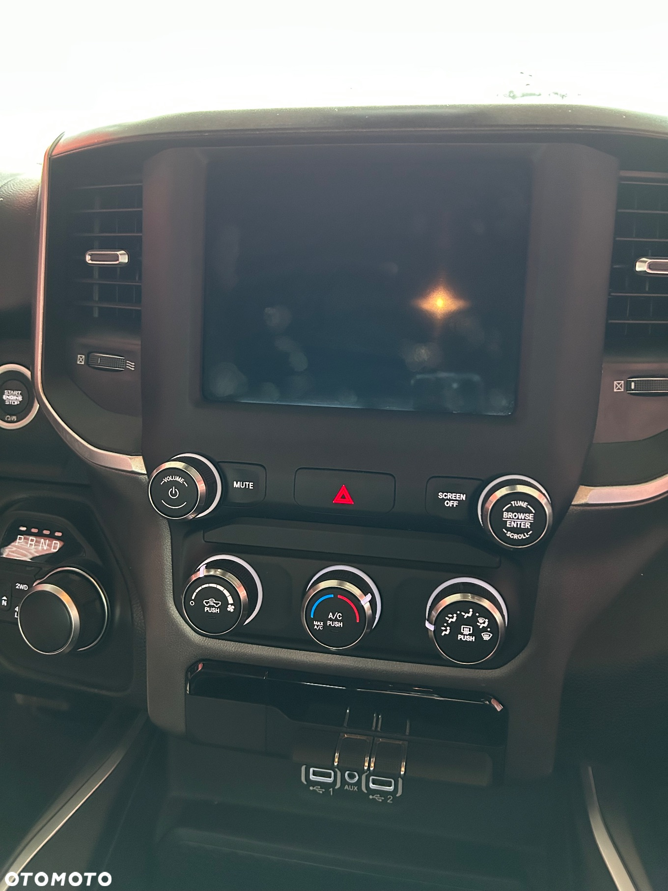 Dodge RAM 1500 5.7 4x4 - 11