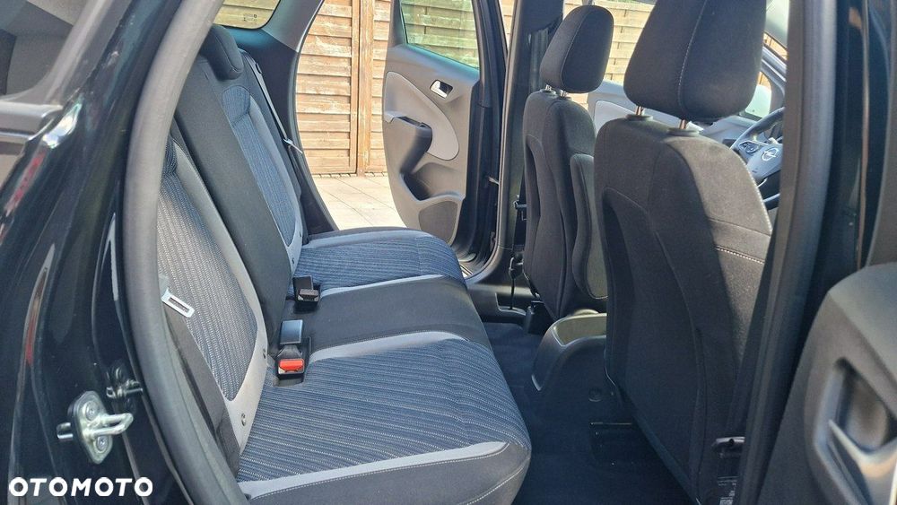 Opel Crossland X - 18