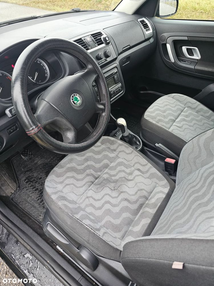 Skoda Roomster 1.4 16V PLUS EDITION - 20