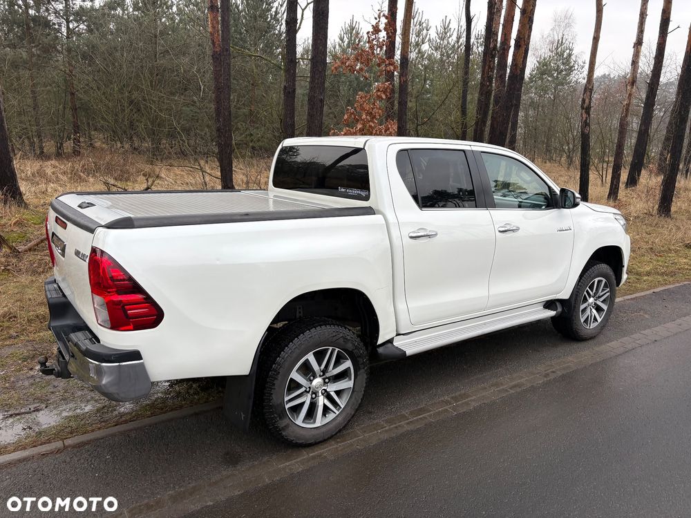 Toyota Hilux 2.4 D-4D Double Cab SR5 4x4 - 9
