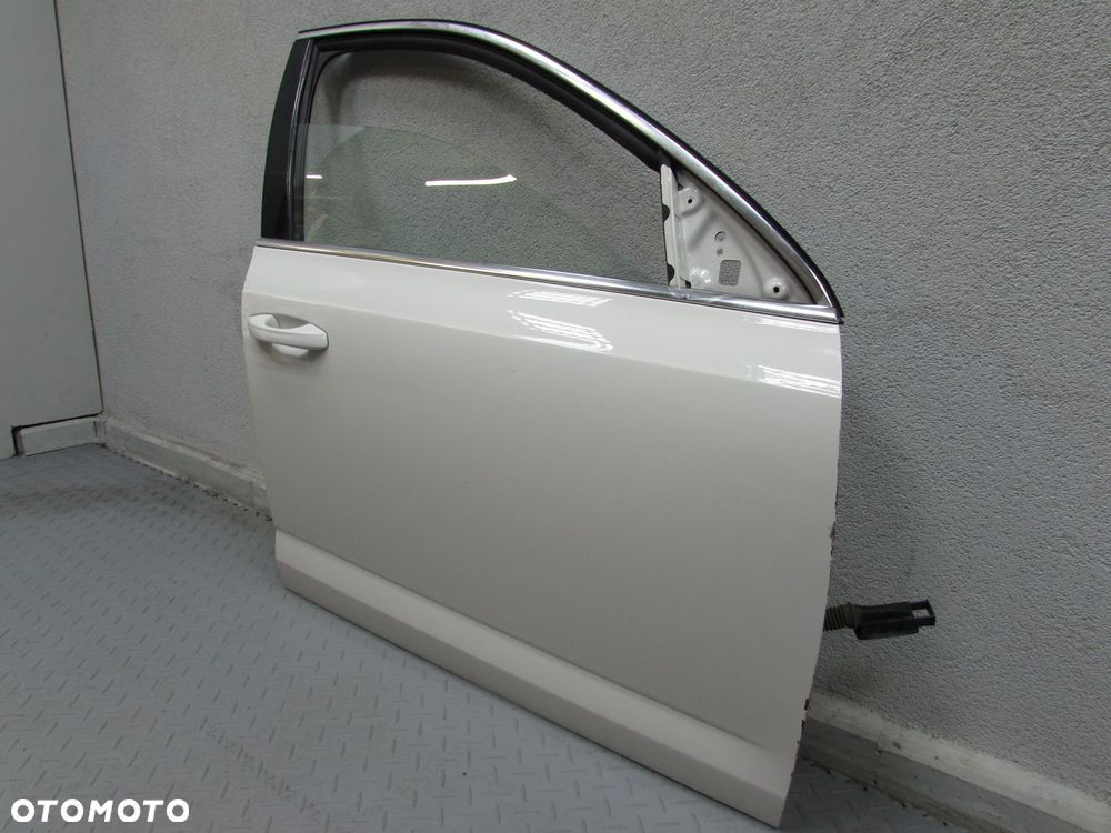 SKODA OCTAVIA III 5E 13-19 DRZWI PRZOD PRAWE KOMPLETNE LF9E - 3