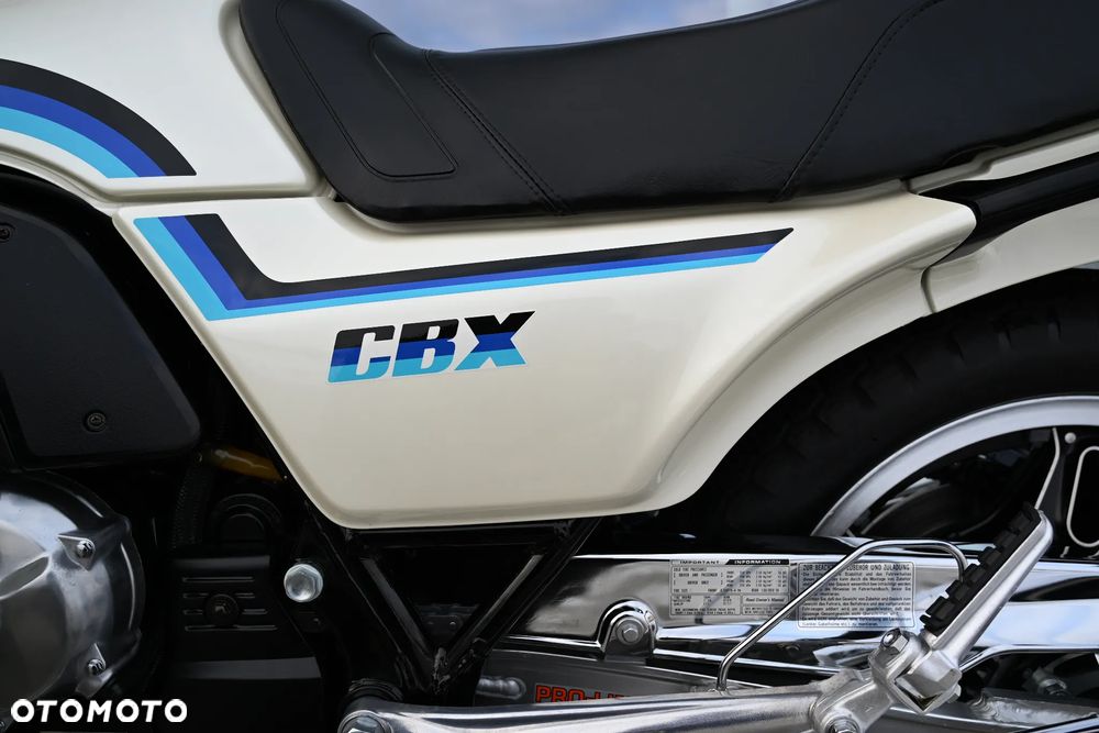 Honda CBX - 21