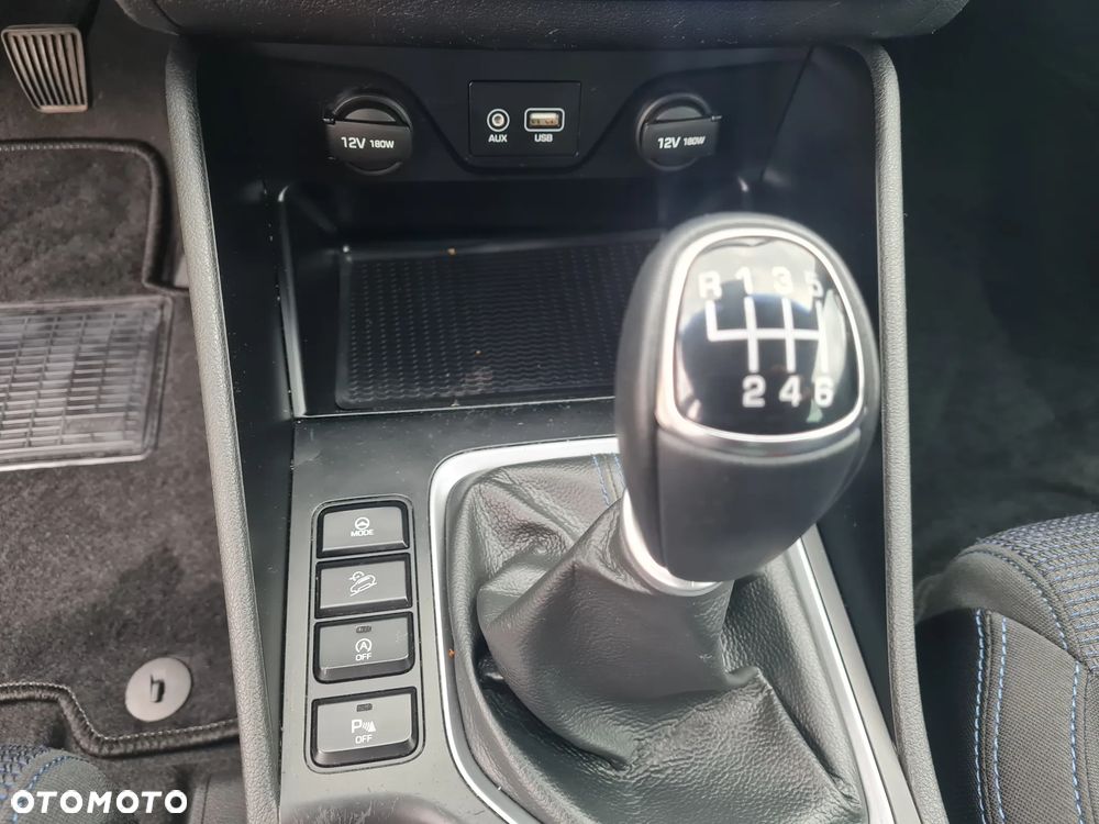 Hyundai Tucson 1.6 GDI BlueDrive Comfort 2WD - 23
