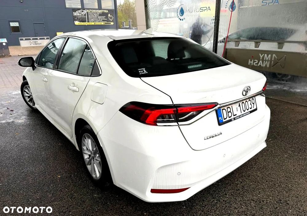 Toyota Corolla - 3