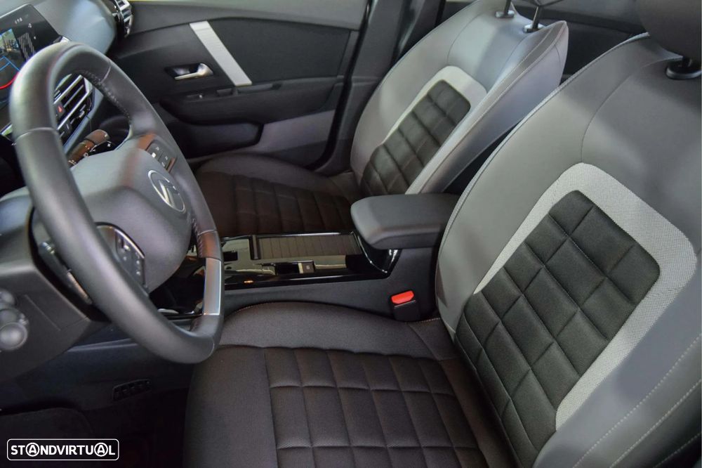 Citroën C4 1.2 Hybrid Plus e-DSC6 - 10