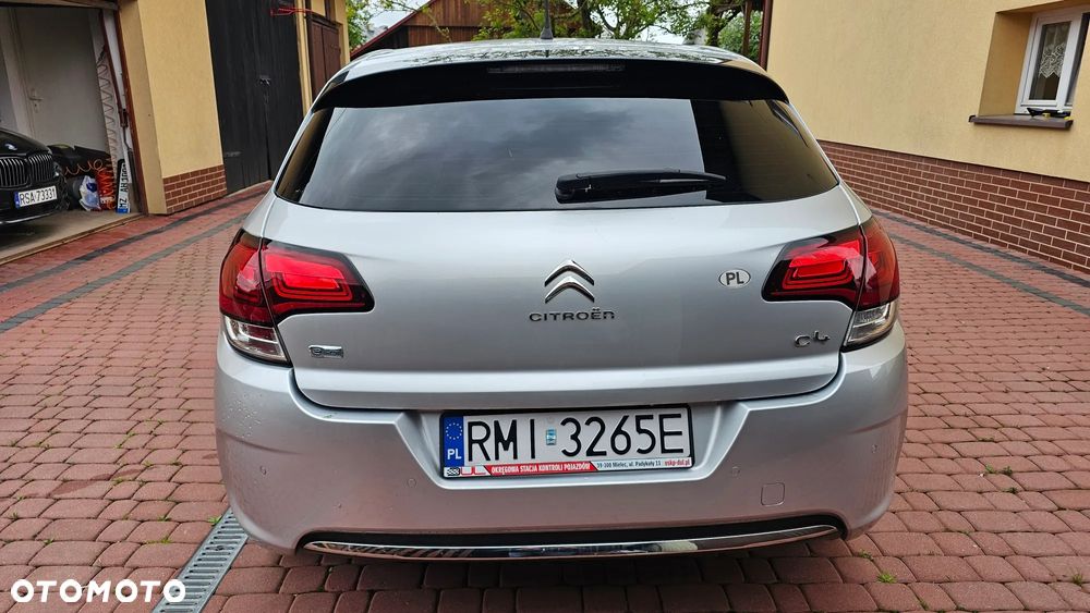 Citroën C4 e-HDi 115 ETG6 Exclusive - 19