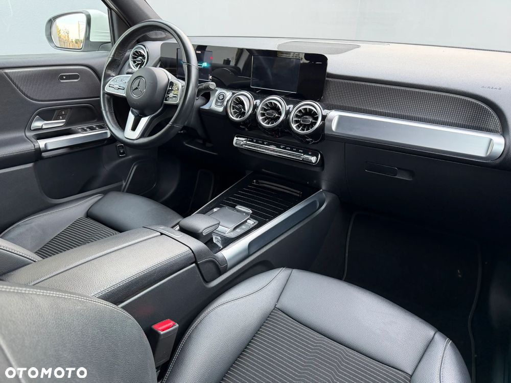 Mercedes-Benz GLB 200 Progressive 7G-DCT - 26