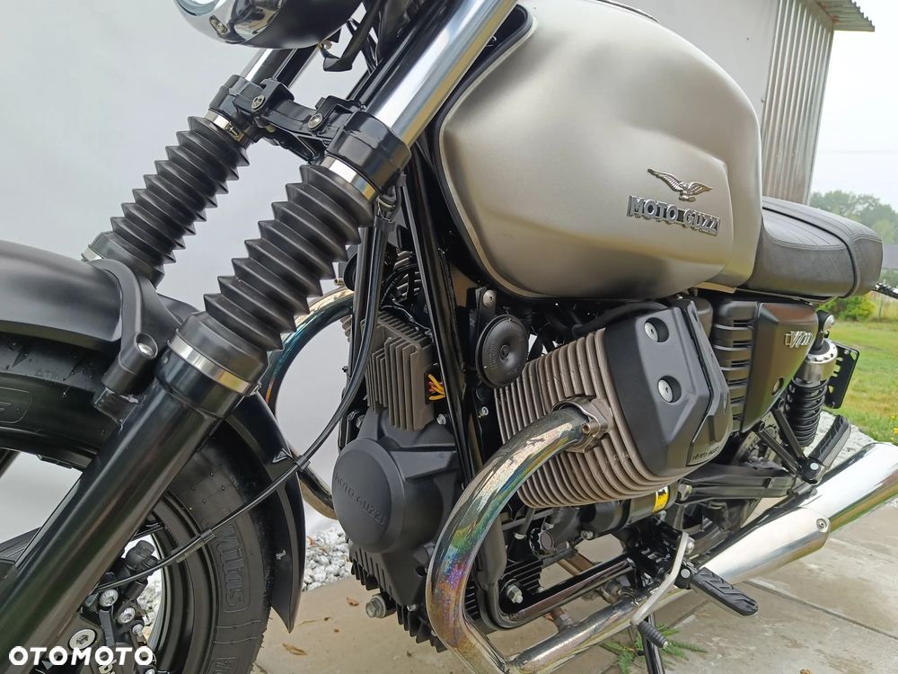Moto Guzzi V7 - 10