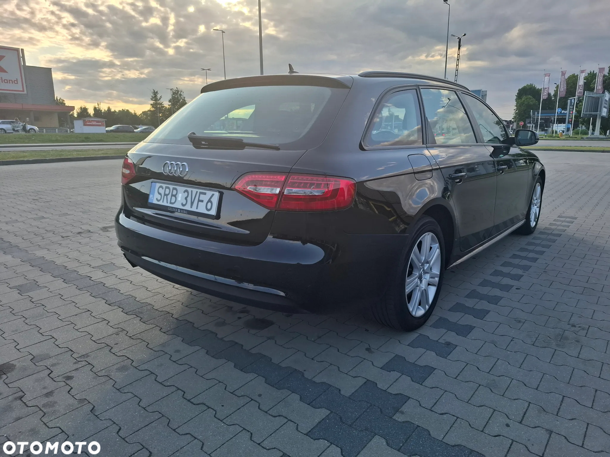 Audi A4 Avant - 7