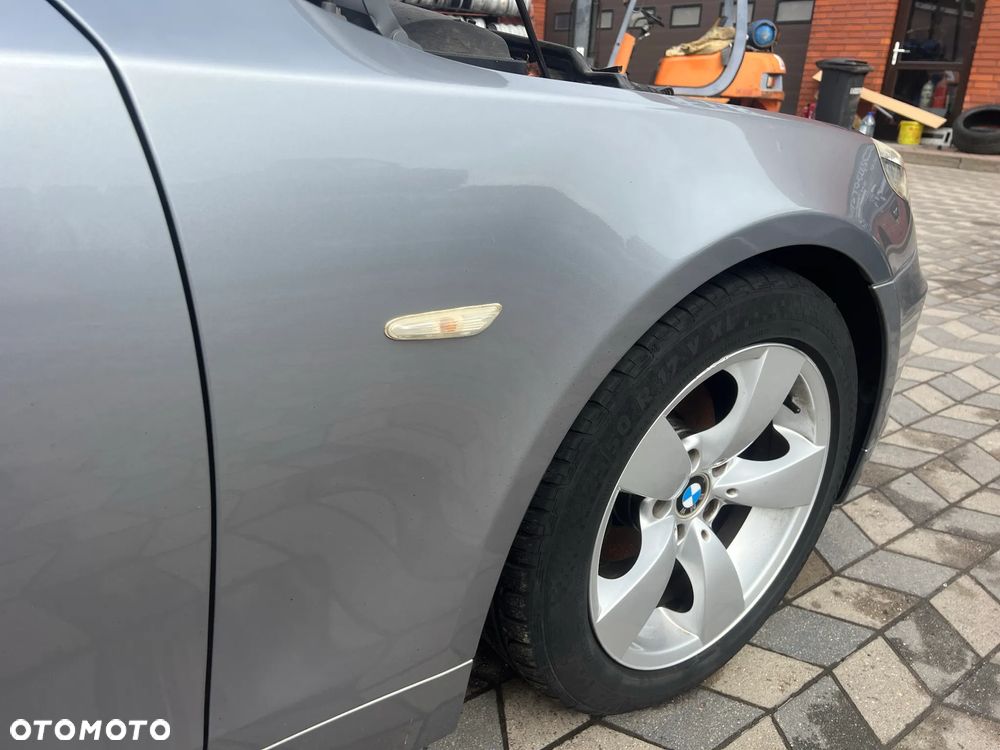 BMW E60 BŁOTNIK PRAWY SILBERGRAU - 3