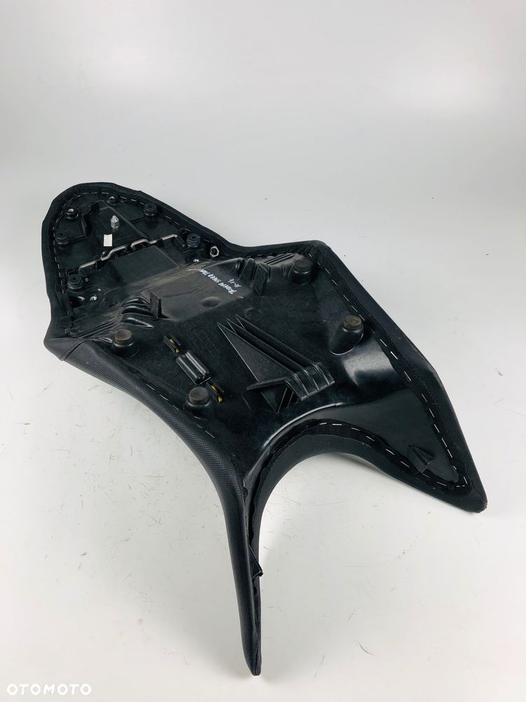 Triumph Speed Triple 1050 11-14 siedzenie kanapa fotel - 7