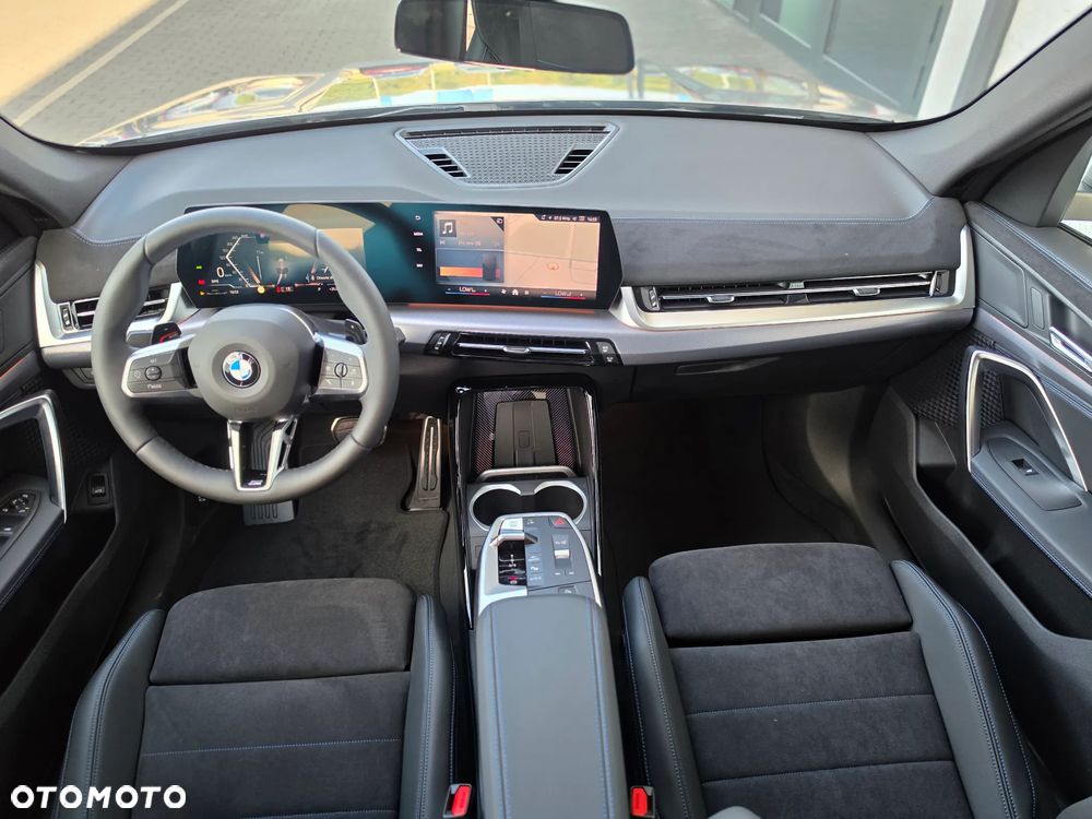 BMW X1 sDrive20i mHEV - 23