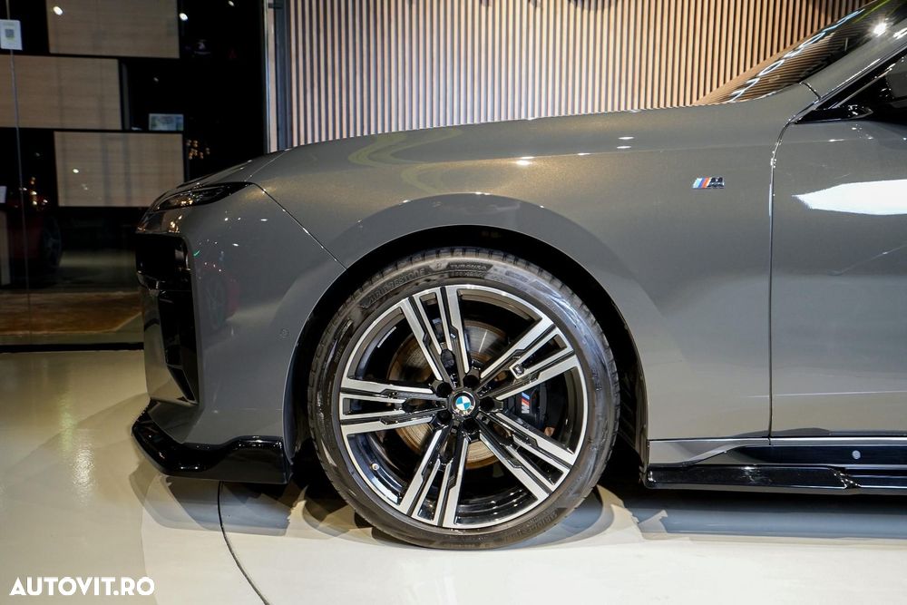 BMW Seria 7 740d xDrive MHEV - 7
