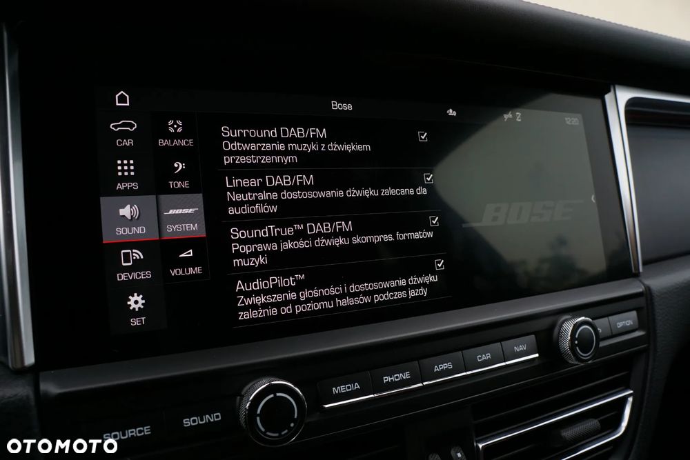 Porsche Macan Standard - 38