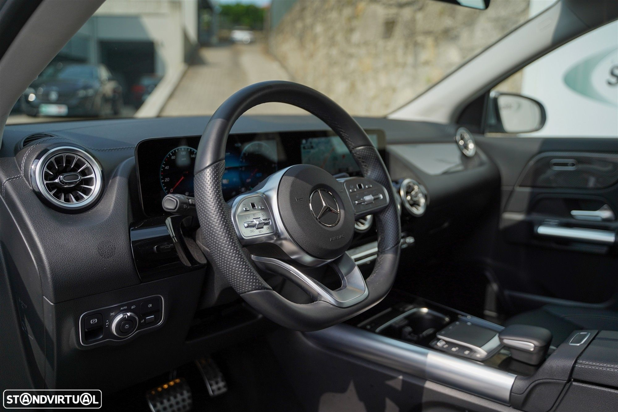 Mercedes-Benz GLA 250 e AMG Line - 33