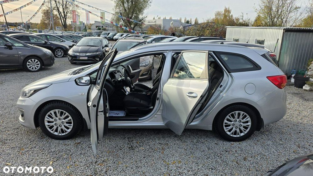 Kia Ceed - 29