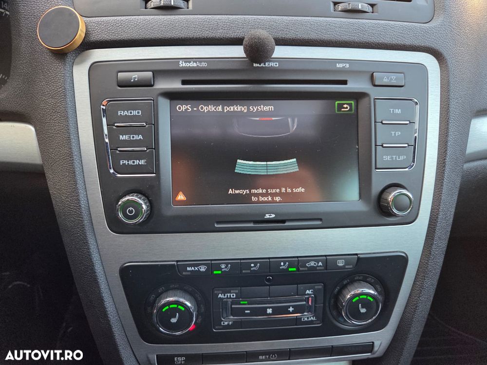 Skoda Octavia Combi 2.0 TDI DPF RS - 13