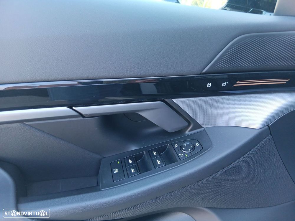 BMW 520 d Pack Desportivo M - 16