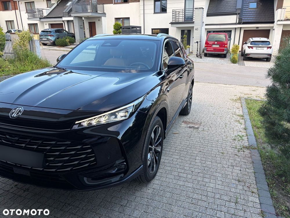 MG HS 1.5 T-GDI Exclusive DCT - 12