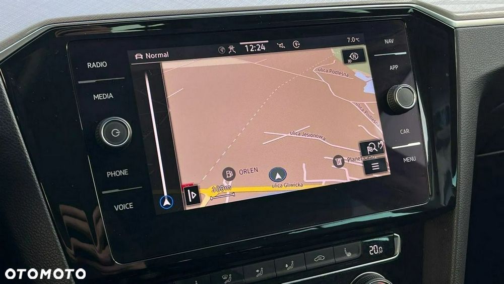 Volkswagen Passat - 23