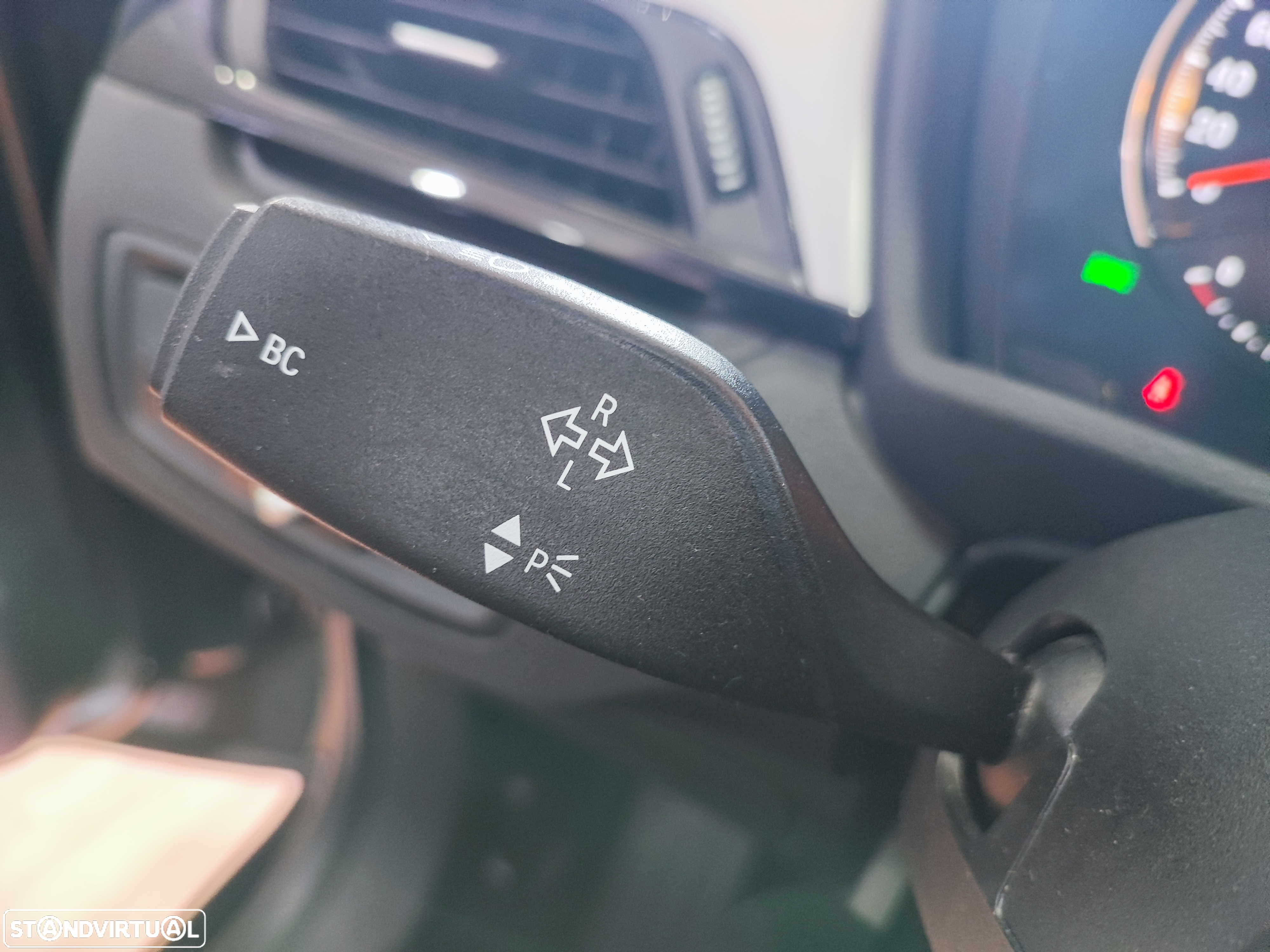 BMW X1 16 d sDrive Advantage - 22