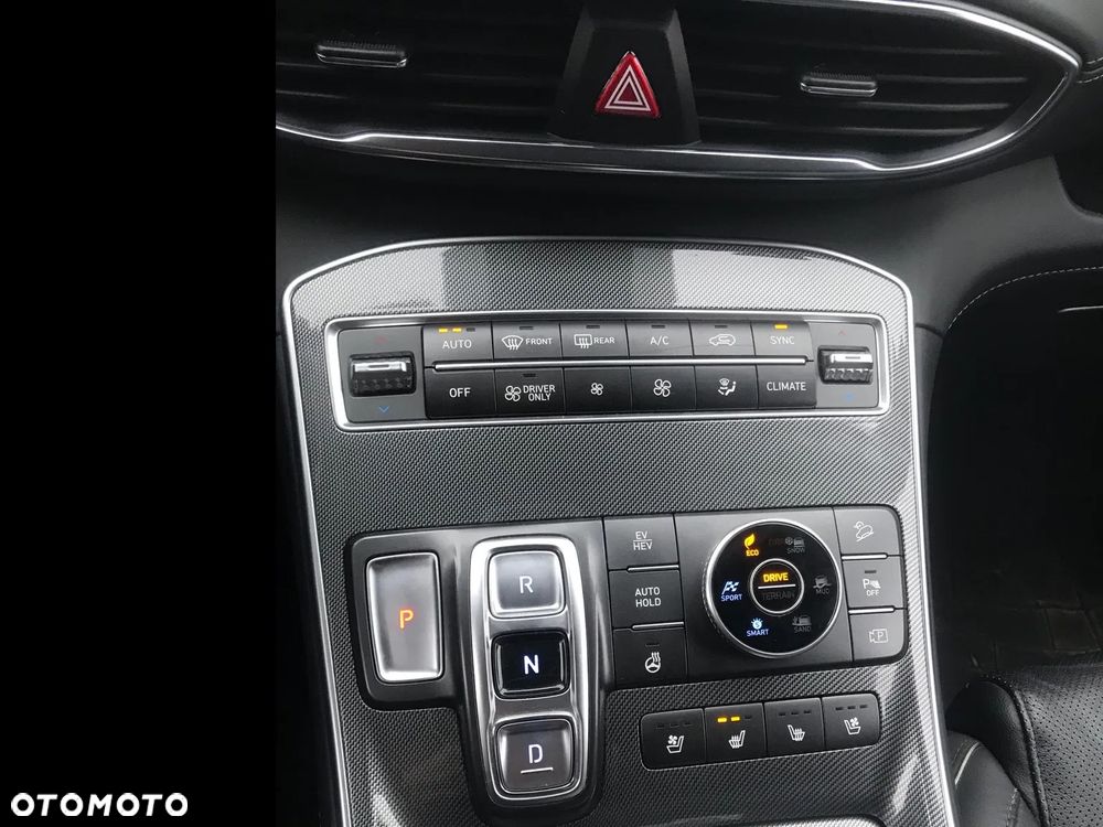 Hyundai Santa Fe 1.6 Plugin-Hybrid 4WD Signature - 19