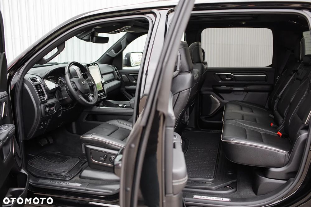 RAM 1500 Crew Cab Limited - 32