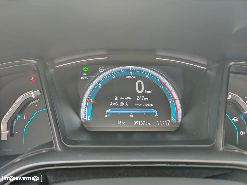 Honda Civic 1.0 i-VTEC Executive - 21