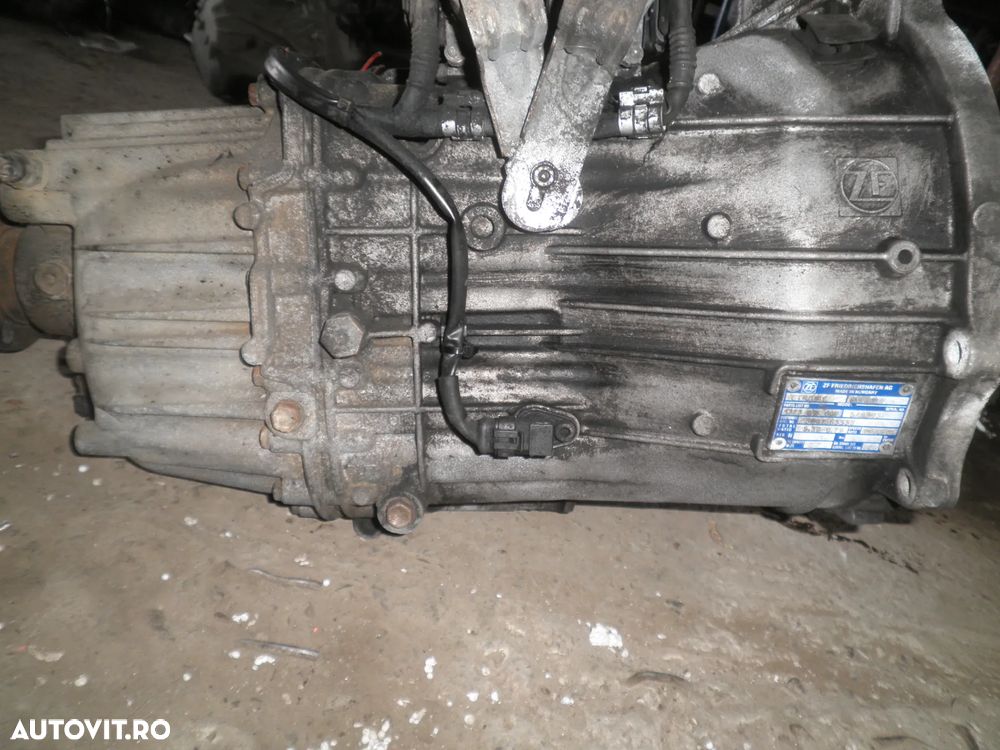 Cutie viteze semiautomata Iveco Daily 2.3 1323016009 5801585533 - 2