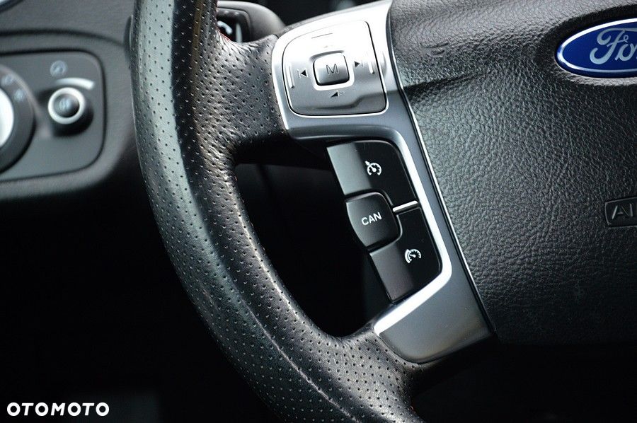 Ford S-Max 2.0 TDCi DPF Titanium X - 28
