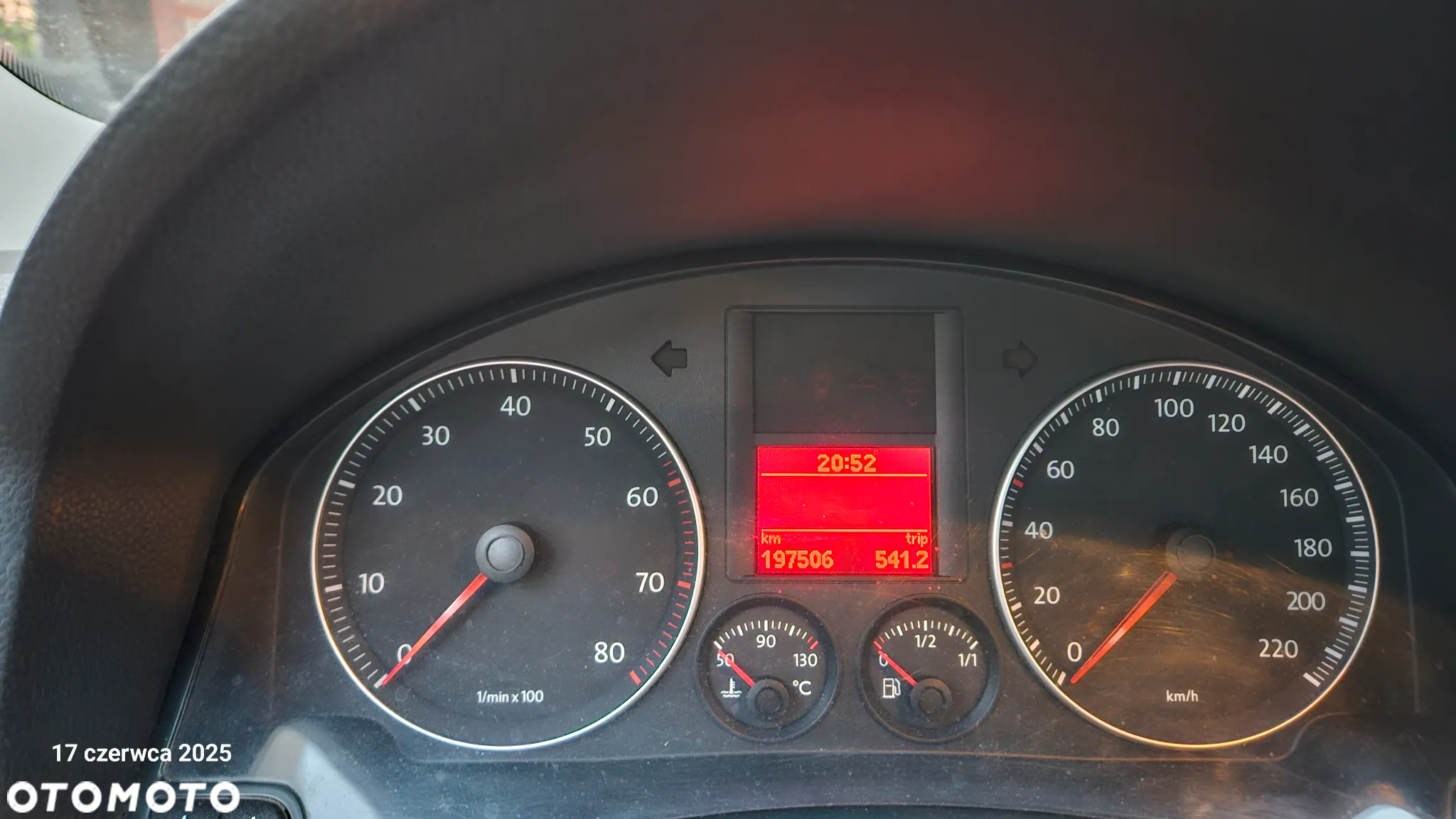 Volkswagen Golf - 10