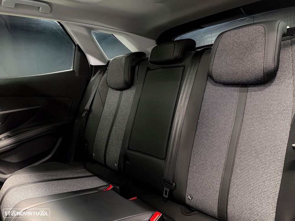 Peugeot 3008 1.6 Hybrid Allure Pack e-EAT8 - 8