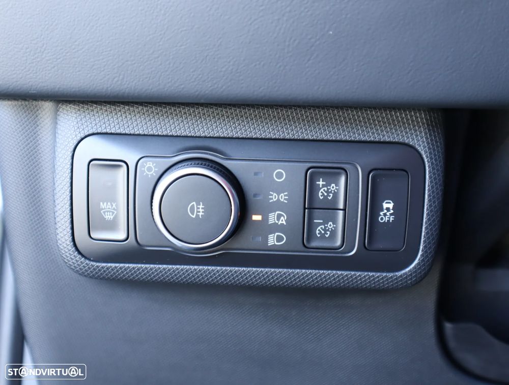 Ford Mustang Mach-E Standard - 31