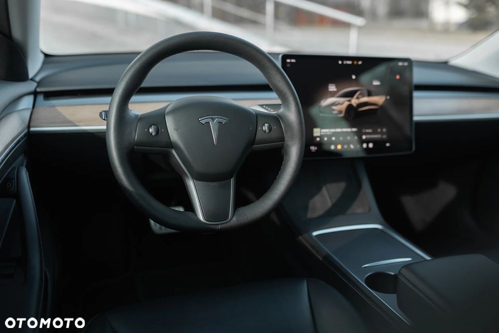 Tesla Model 3 Performance AWD - 14