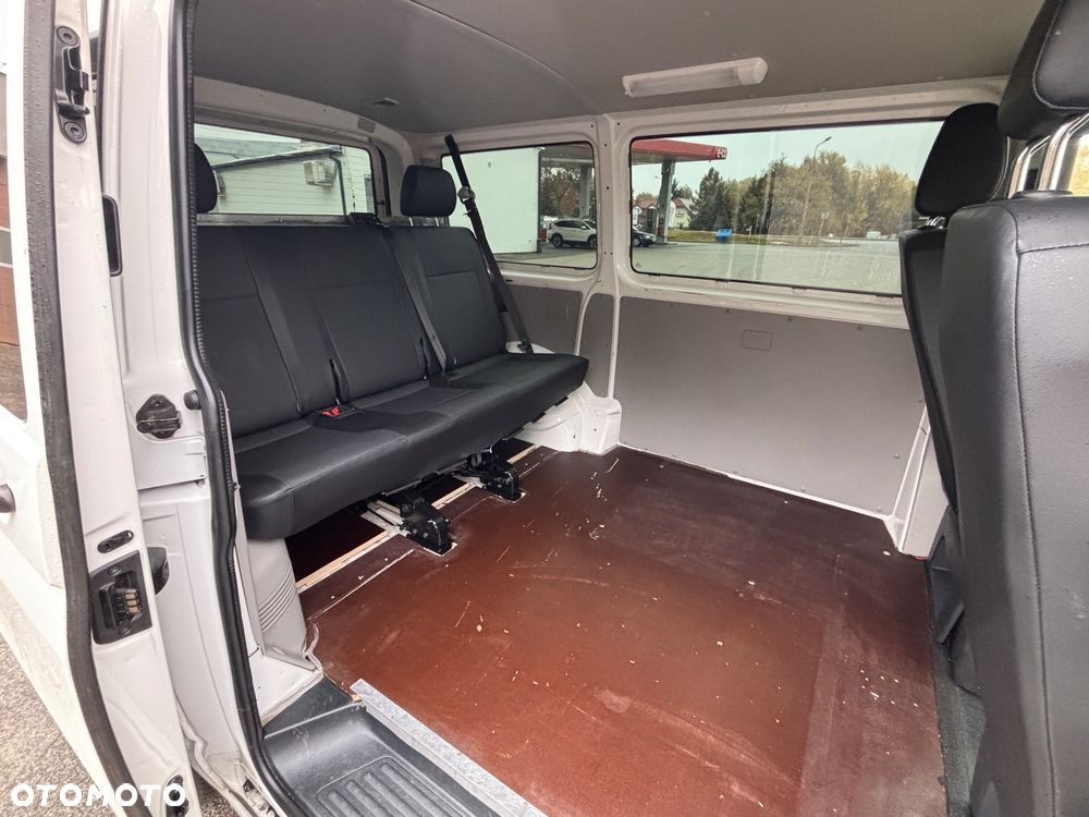 Volkswagen Transporter - 27