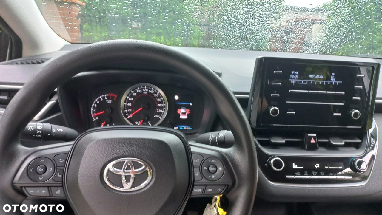 Toyota Corolla - 10