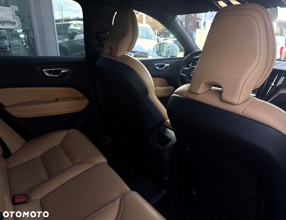 Volvo XC 60 - 23