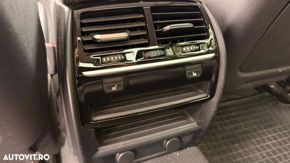 BMW Seria 5 520i Aut. Luxury Line - 25