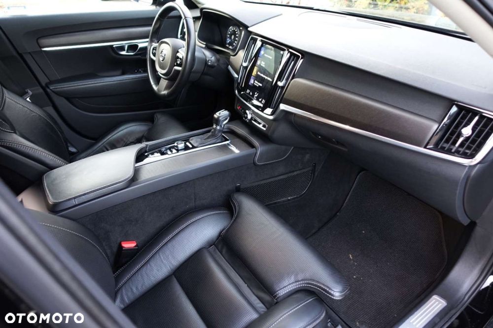 Volvo V90 Cross Country T5 AWD Pro - 17