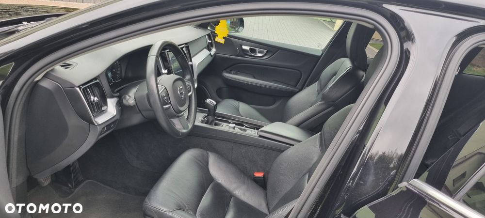 Volvo V60 D3 Momentum Pro - 14