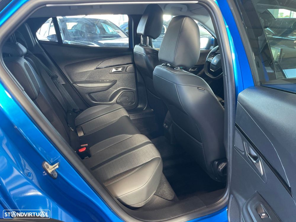 Peugeot 2008 1.2 PureTech Allure Pack - 24