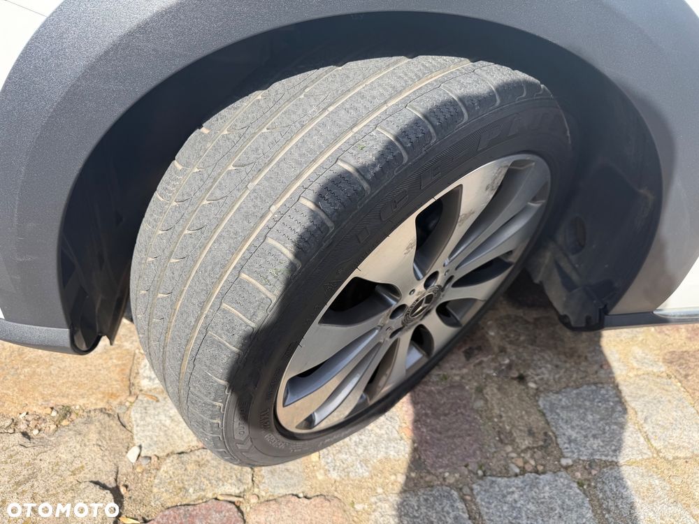 Mercedes-Benz Klasa E 220 d 4Matic All-Terrain 9G-TRONIC Exclusive - 33