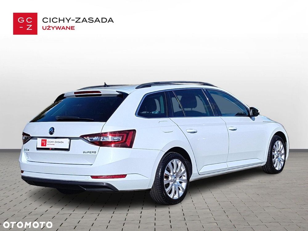 Skoda Superb 2.0 TDI Ambition - 5