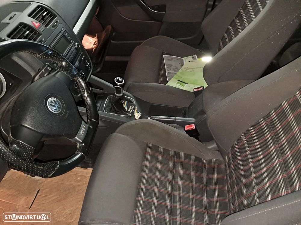 VW Golf 2.0 GTi - 4